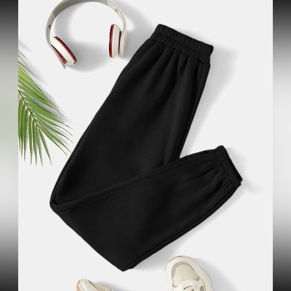 Black sweatpants